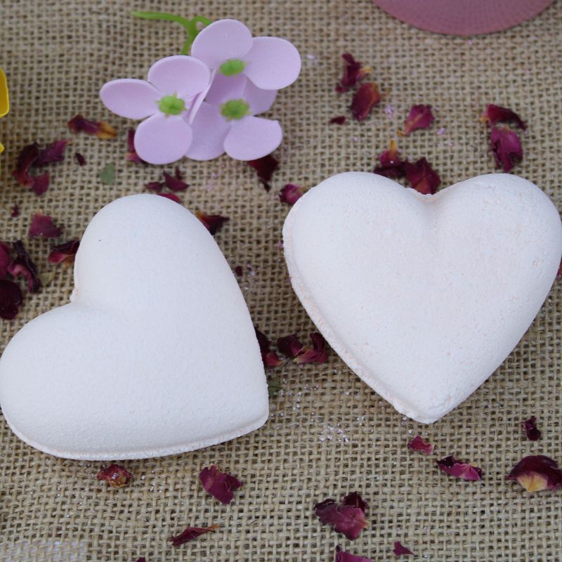 Love Heart Bath Bomb 70g - Passion Fruit