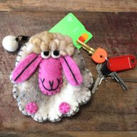 Natural Felt Zipper Pouches - Happy Sheep