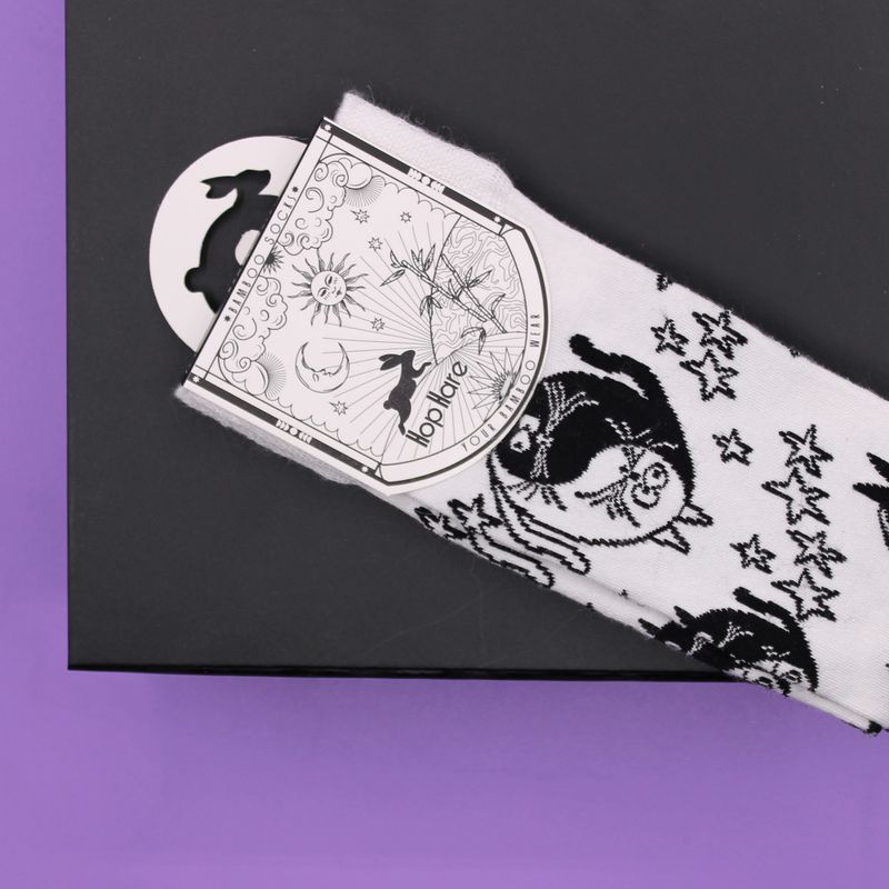 Hop Hare Bamboo Socks (36-40) - Ying Yang