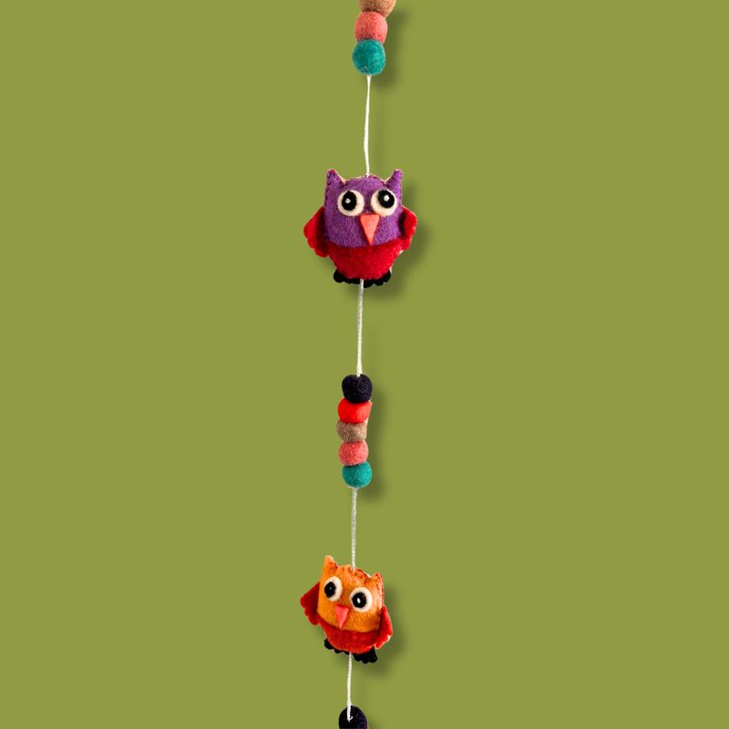 Felt Wall Hanging  -Owls (random colours)
