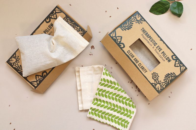 Agnes + Cat Eye Pillow - Clear & Clarity