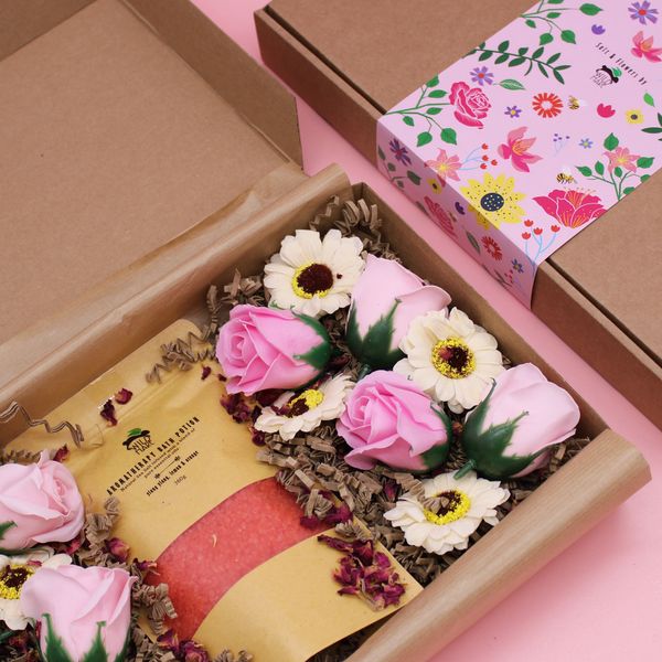 Wild Hare Salt & Flowers Set