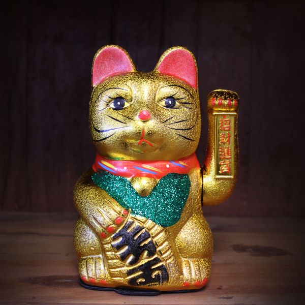 Lucky Waving Chinese Cat