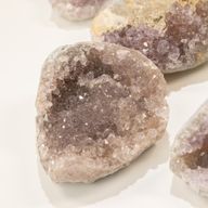 Small Assorted Amethyst Geodes - 3-5 cm (aprox 1KG) 4-6 pieces