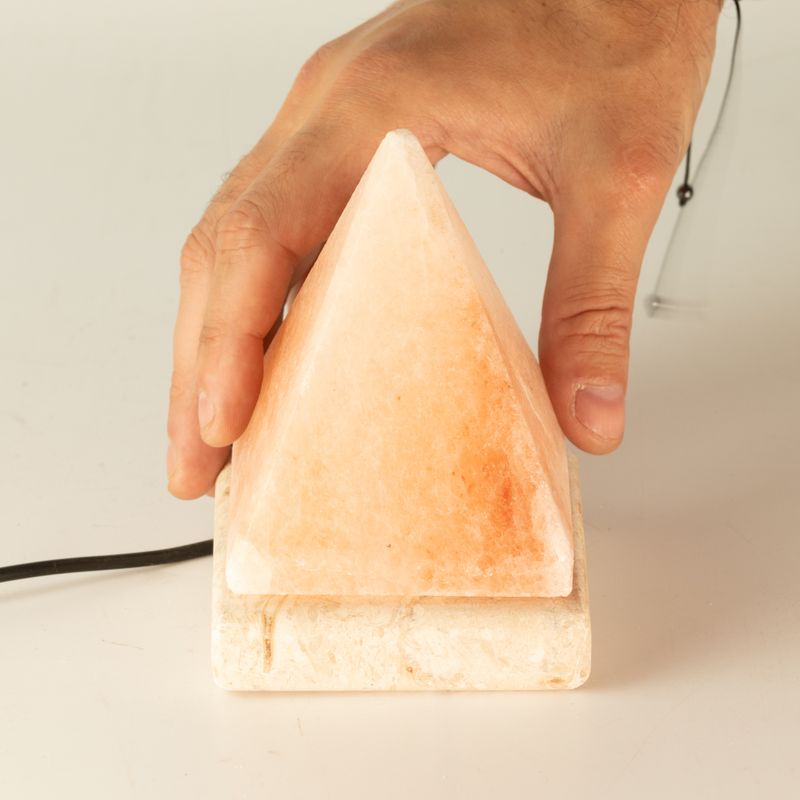 Quality USB Pyramid Salt Lamp - 9 cm (multi)
